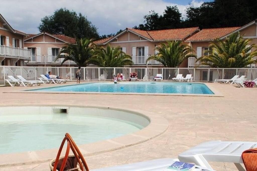 Appartement T3 En Duplex Avec Grande Piscine à Anglet Extérieur photo